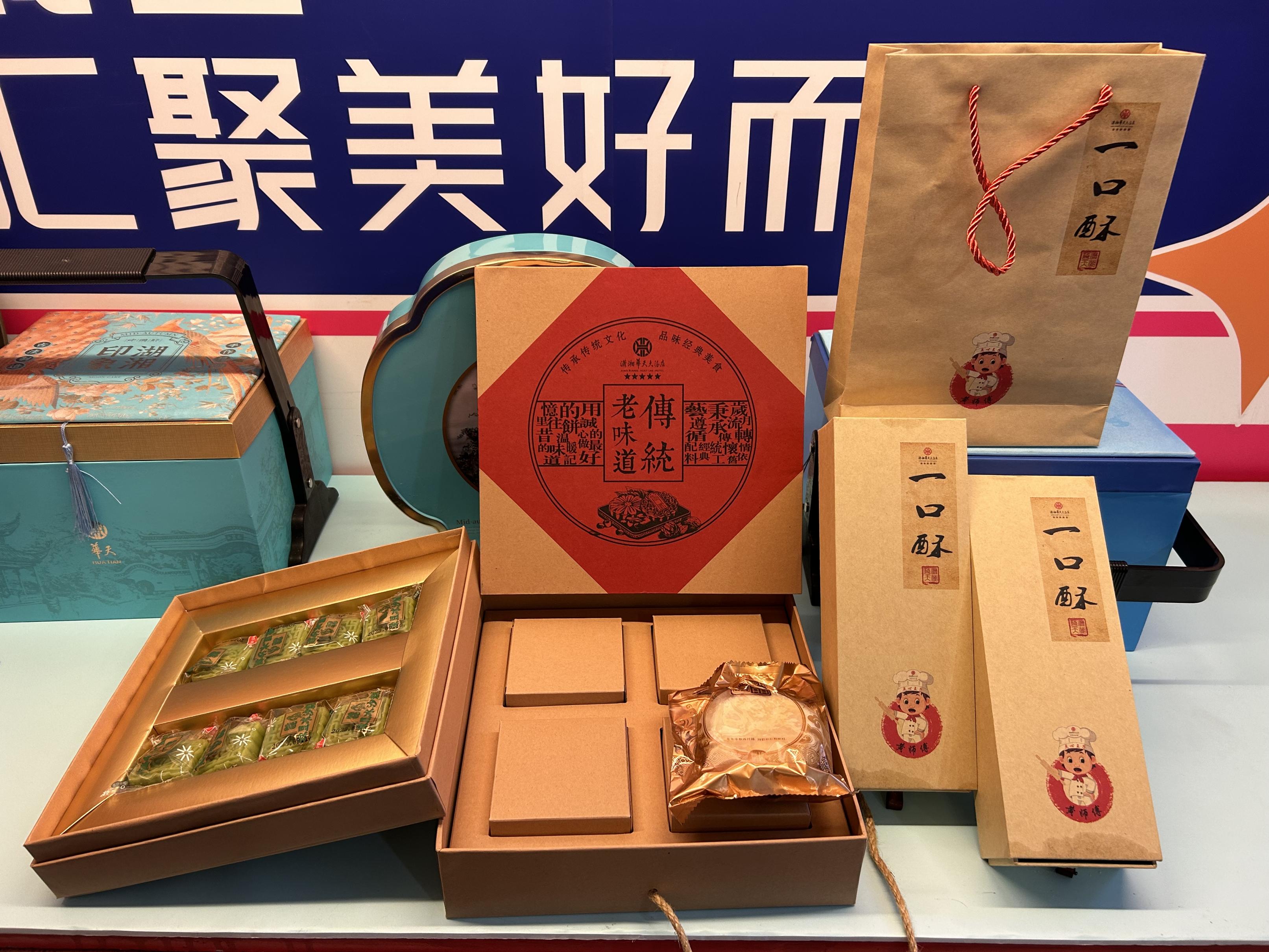 ca9a661674a4a0f54d805c4d206bf24.jpg ca9a661674a4a0f54d805c4d206bf24.jpg